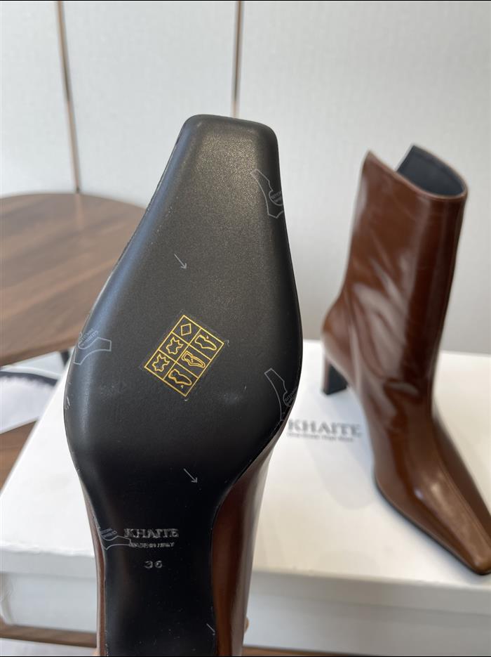 2025112817448755 390